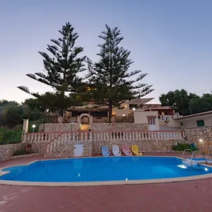 https://anna-studios-kaligata.kefaloniahotels.net